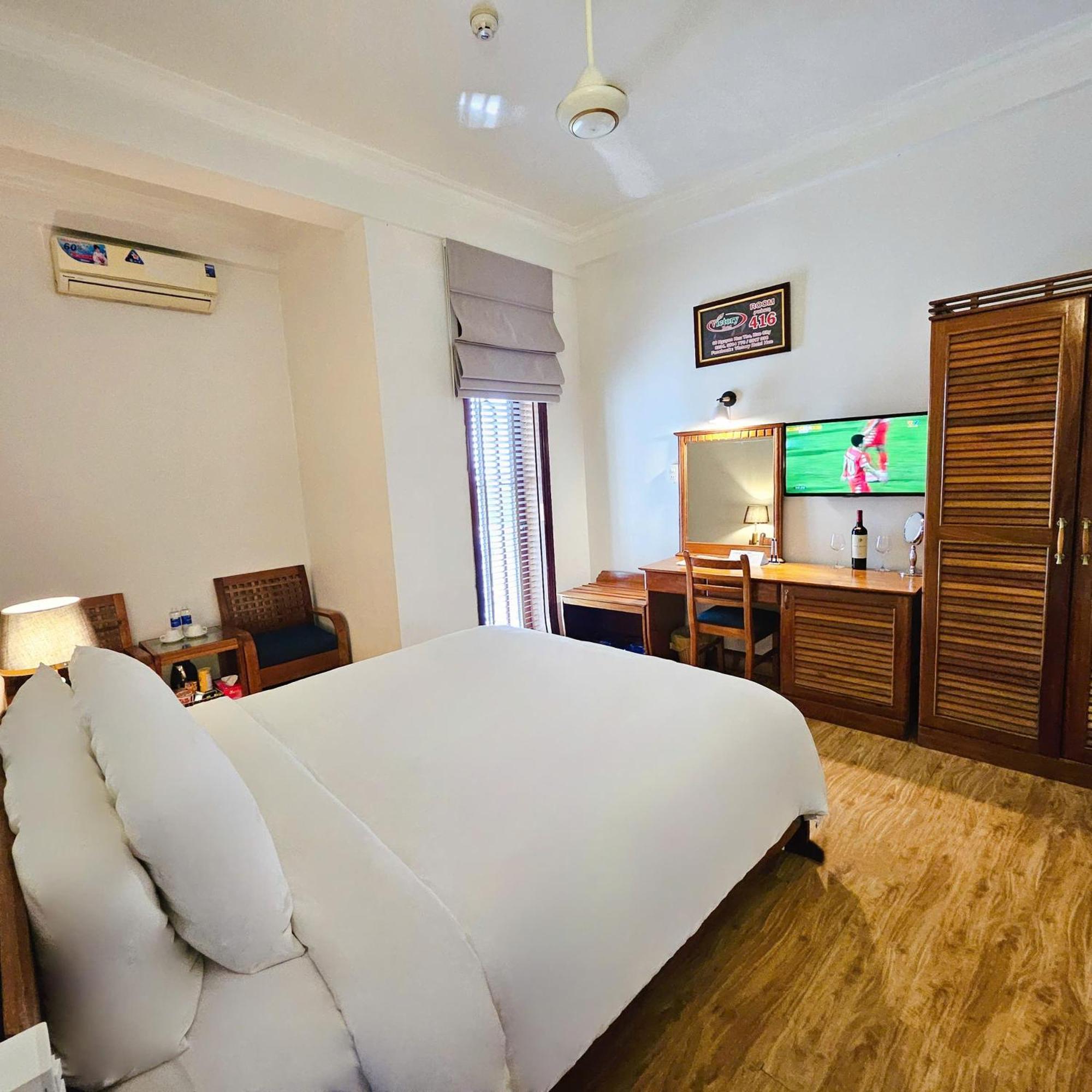 Victory Hotel Hue Exterior photo